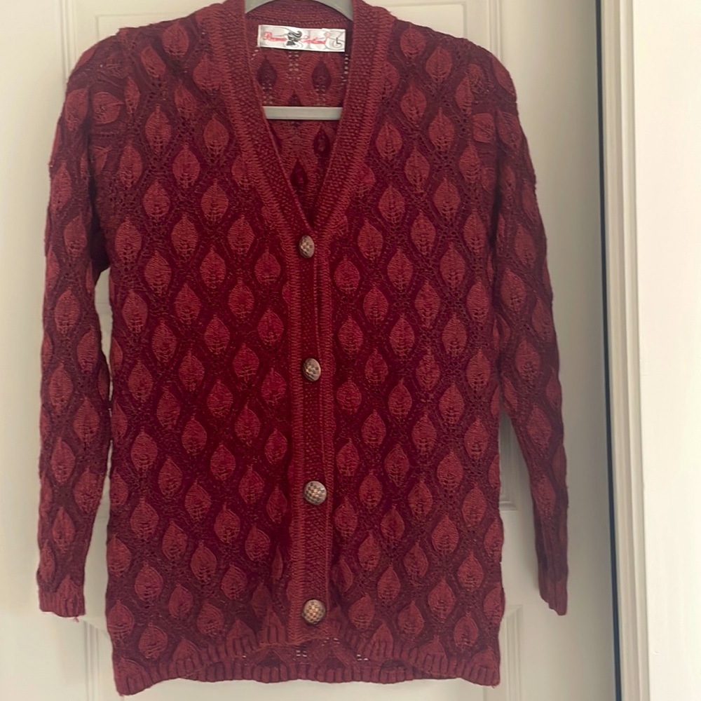 Preview Scotland sweater, size large burgundy